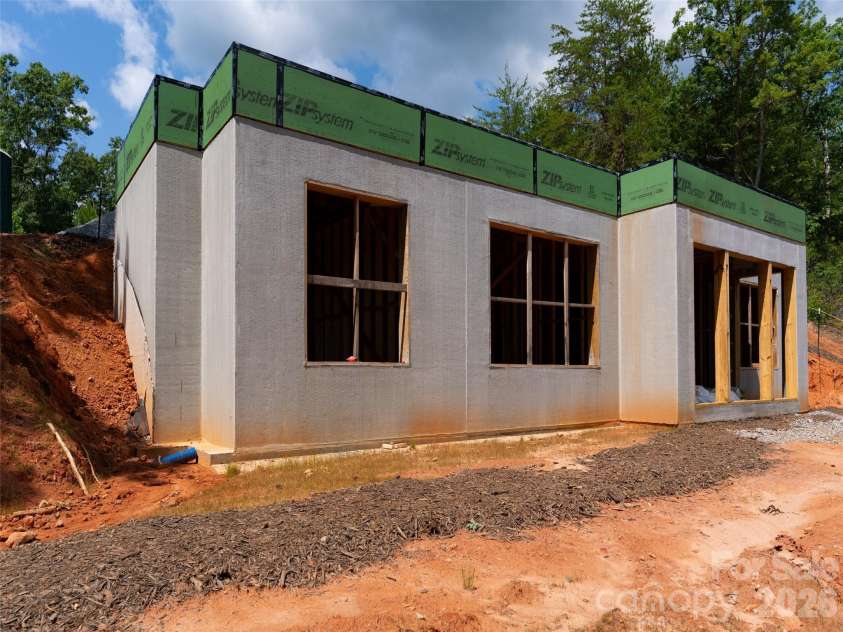 2015 Deep Gap Farm Road, Mill Spring, NC 28756.  MLS# CAR4176264, YatesRealty ID 7042. 