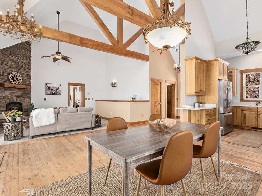 72 Wildflower Mountain Trail, Candler, NC 28715.  MLS# CAR4216852, YatesRealty ID 7043. Modern open floorplan seamlessly connects living, dining, and kitchen