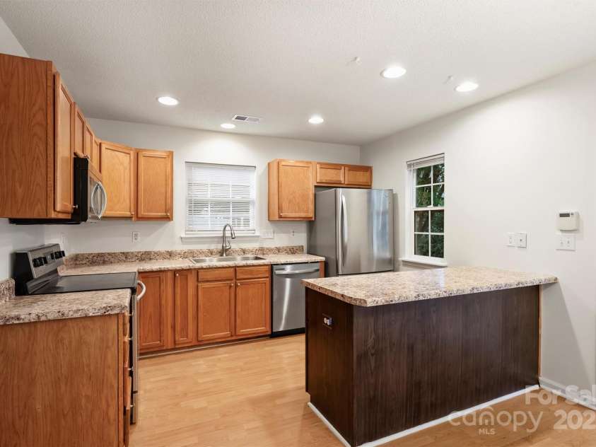 14922 Deshler Court, Charlotte, NC 28273.  MLS# CAR4203207, YatesRealty ID 7044. 