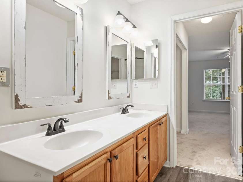 14922 Deshler Court, Charlotte, NC 28273.  MLS# CAR4203207, YatesRealty ID 7044. 