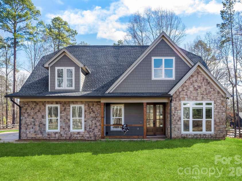 516 Lands End Trail, Belmont, NC 28012.  MLS# CAR4331993, YatesRealty ID 7045. 