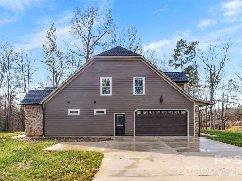 516 Lands End Trail, Belmont, NC 28012.  MLS# CAR4331993, YatesRealty ID 7045. 