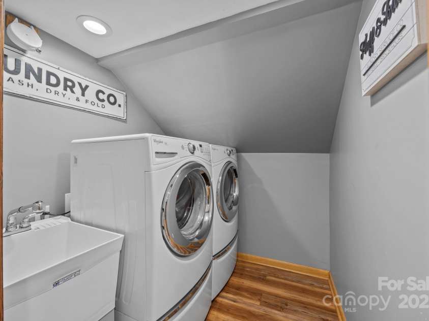 8900 Old Concord Road, Salisbury, NC 28146.  MLS# CAR4295325, YatesRealty ID 7046. Upstairs laundry room