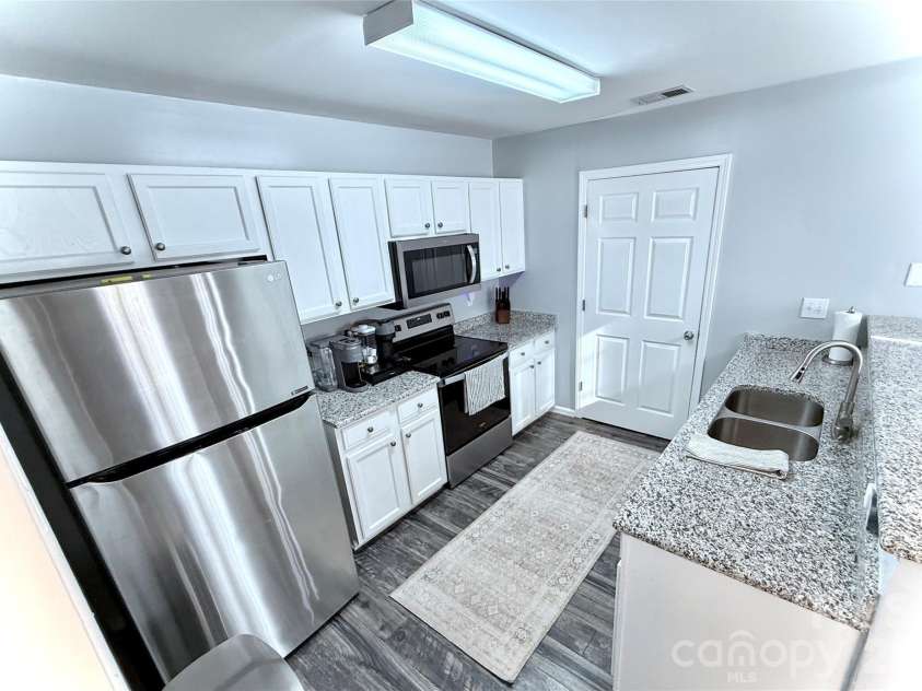 7479 Bluff Point Lane, Denver, NC 28037.  MLS# CAR4334753, YatesRealty ID 7047. 