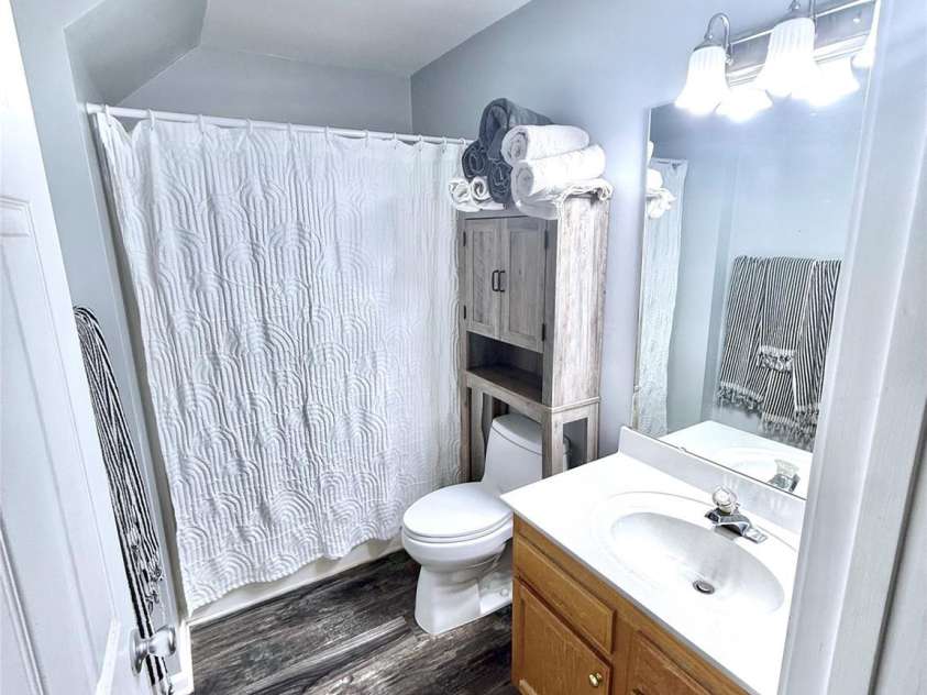 7479 Bluff Point Lane, Denver, NC 28037.  MLS# CAR4334753, YatesRealty ID 7047. 