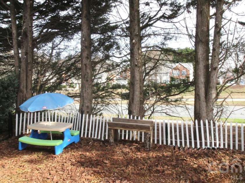 7479 Bluff Point Lane, Denver, NC 28037.  MLS# CAR4334753, YatesRealty ID 7047. 
