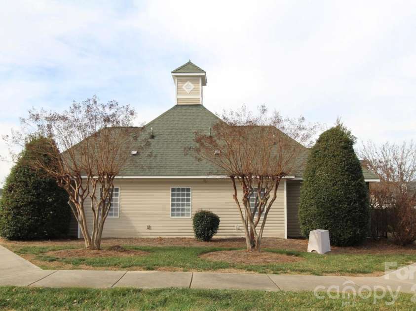 7479 Bluff Point Lane, Denver, NC 28037.  MLS# CAR4334753, YatesRealty ID 7047. 