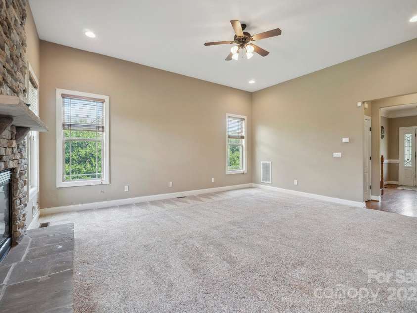 8137 Caliterra Drive, Charlotte, NC 28227.  MLS# CAR4270266, YatesRealty ID 7047. 