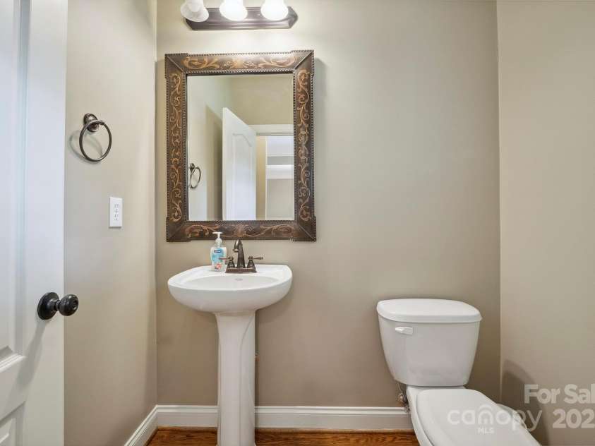 8137 Caliterra Drive, Charlotte, NC 28227.  MLS# CAR4270266, YatesRealty ID 7047. 