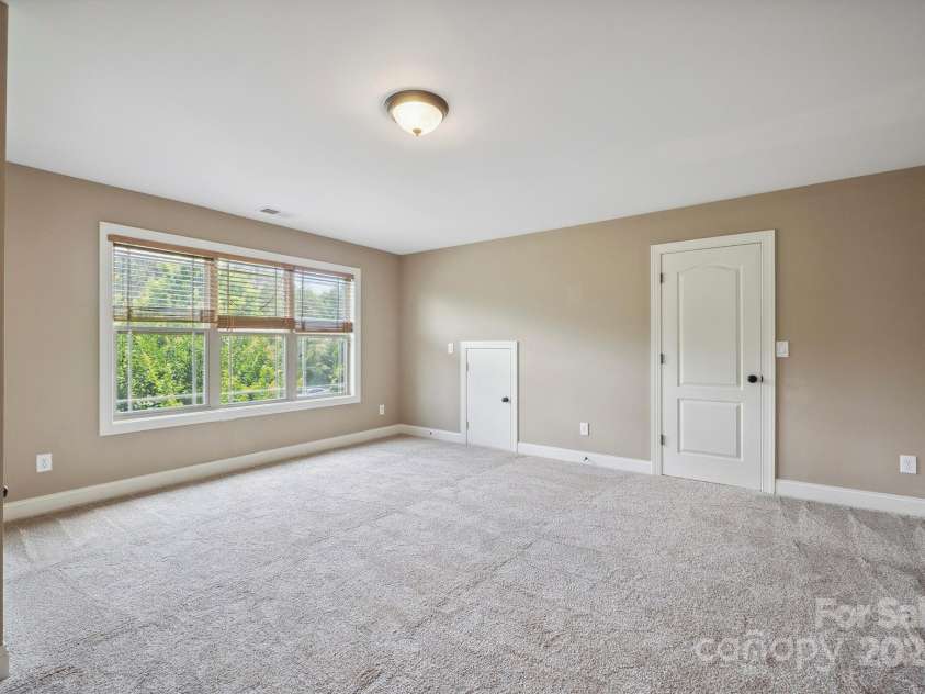 8137 Caliterra Drive, Charlotte, NC 28227.  MLS# CAR4270266, YatesRealty ID 7047. 