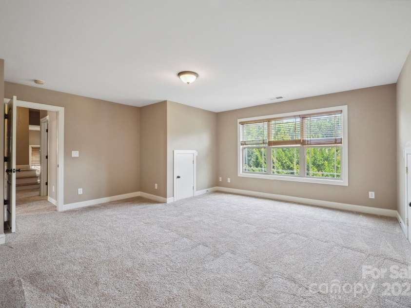 8137 Caliterra Drive, Charlotte, NC 28227.  MLS# CAR4270266, YatesRealty ID 7047. 