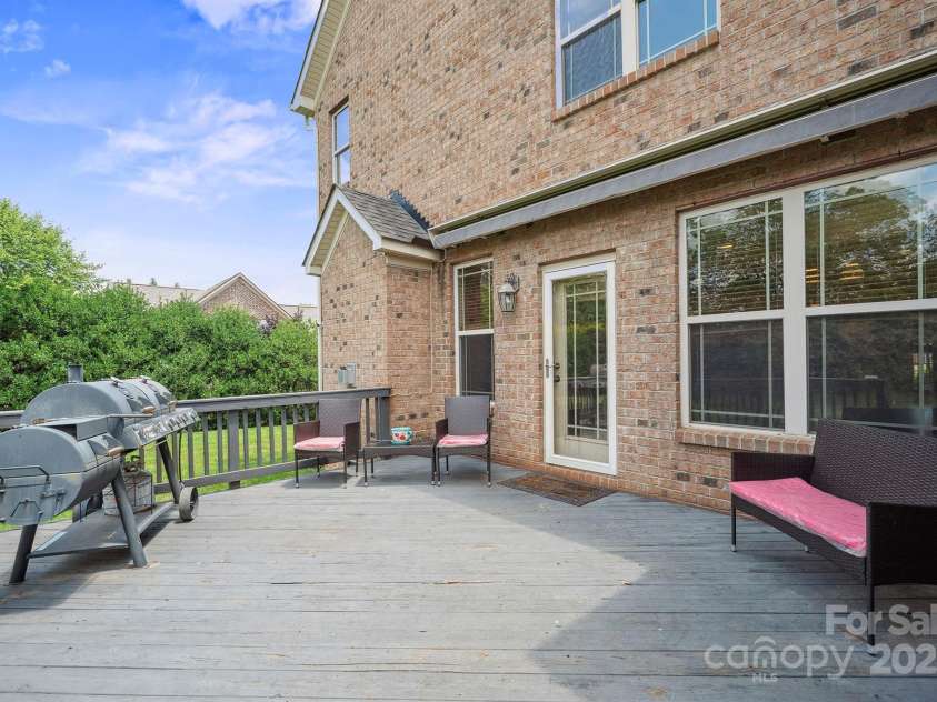 8137 Caliterra Drive, Charlotte, NC 28227.  MLS# CAR4270266, YatesRealty ID 7047. 