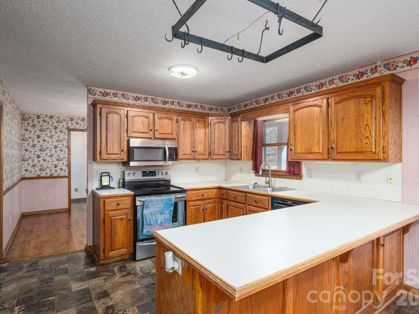 480 Ingleside Farm Road, Iron Station, NC 28080.  MLS# CAR4335004, YatesRealty ID 7048. 