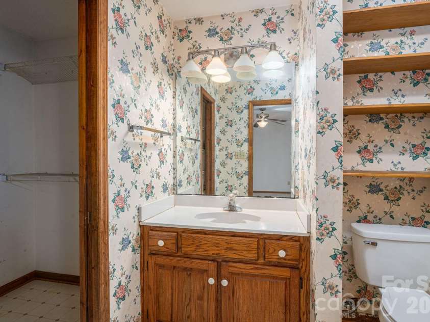 480 Ingleside Farm Road, Iron Station, NC 28080.  MLS# CAR4335004, YatesRealty ID 7048. 