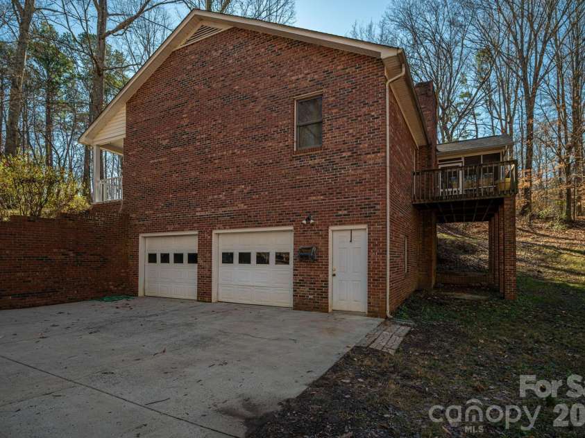 480 Ingleside Farm Road, Iron Station, NC 28080.  MLS# CAR4335004, YatesRealty ID 7048. 