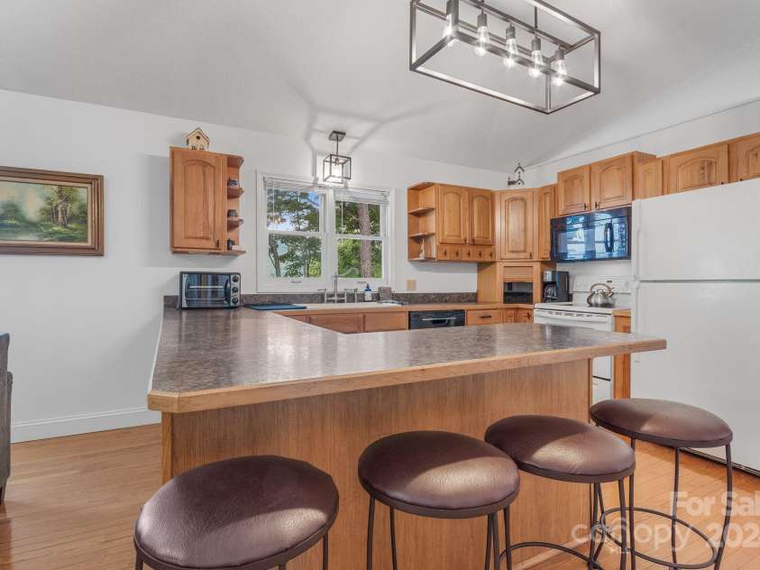 1734 Linville Drive, Marion, NC 28752.  MLS# CAR4162529, YatesRealty ID 7049. 