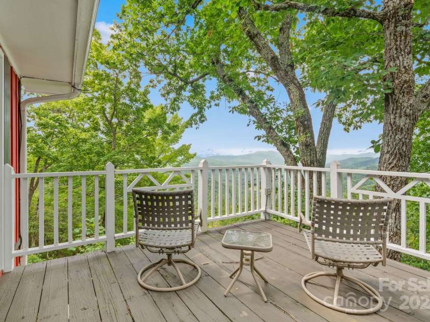 1734 Linville Drive, Marion, NC 28752.  MLS# CAR4162529, YatesRealty ID 7049. 