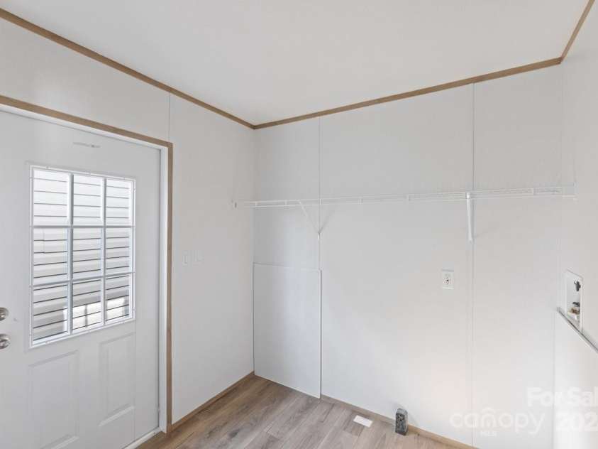 229 Sailwinds Road, Mooresville, NC 28115.  MLS# CAR4194324, YatesRealty ID 705. 