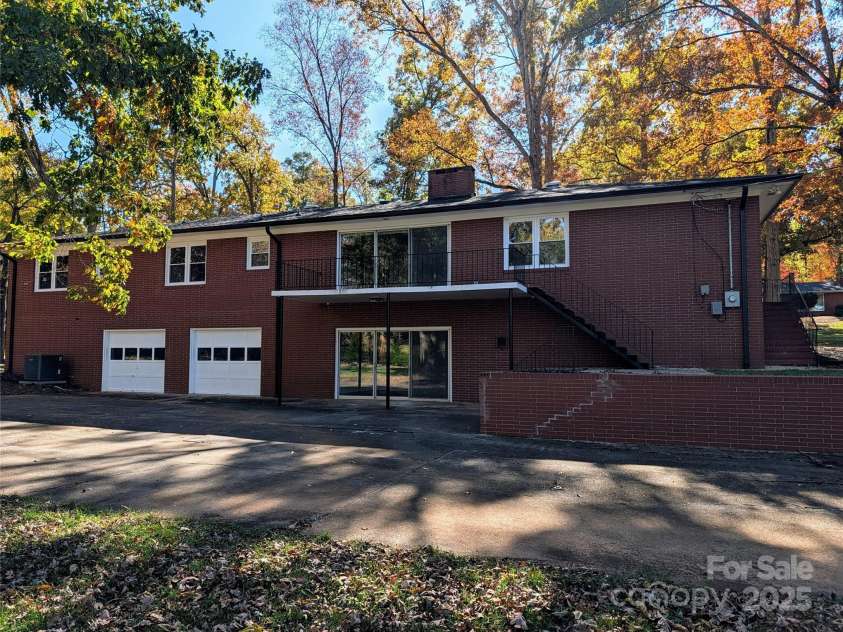 719 Avondale Avenue, Albemarle, NC 28001.  MLS# CAR4316276, YatesRealty ID 705. 