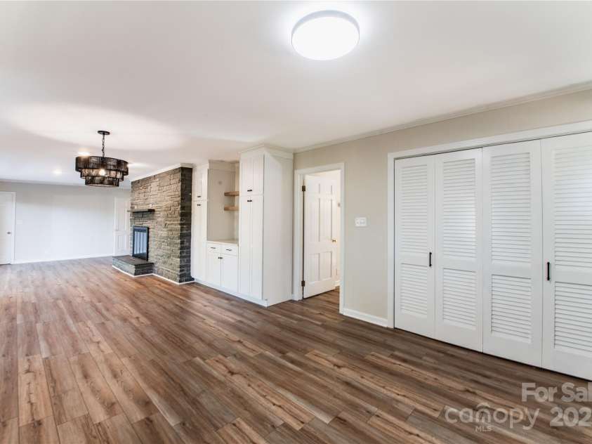 719 Avondale Avenue, Albemarle, NC 28001.  MLS# CAR4316276, YatesRealty ID 705. 