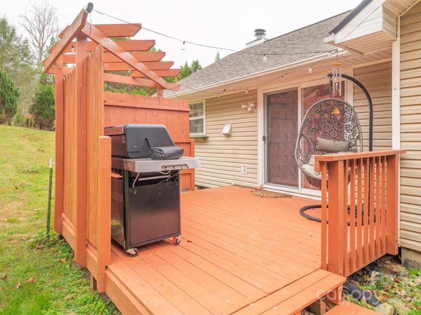 26 Sugar Hill Drive, Weaverville, NC 28787.  MLS# CAR4197963, YatesRealty ID 7050. 