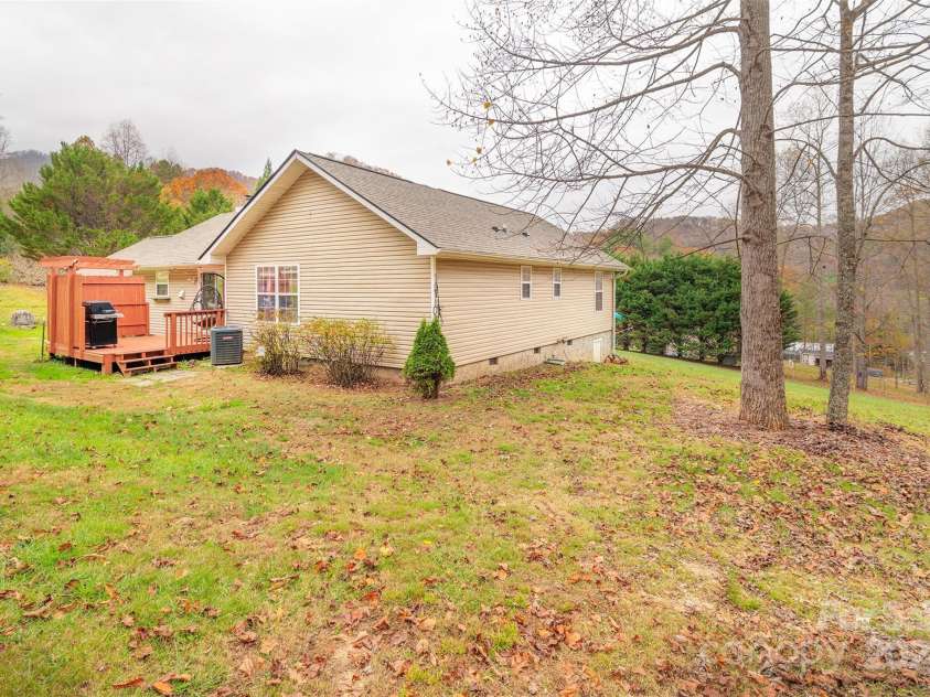 26 Sugar Hill Drive, Weaverville, NC 28787.  MLS# CAR4197963, YatesRealty ID 7050. 