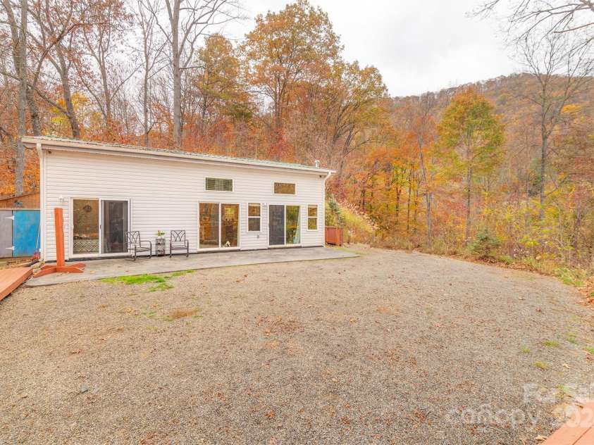 26 Sugar Hill Drive, Weaverville, NC 28787.  MLS# CAR4197963, YatesRealty ID 7050. 