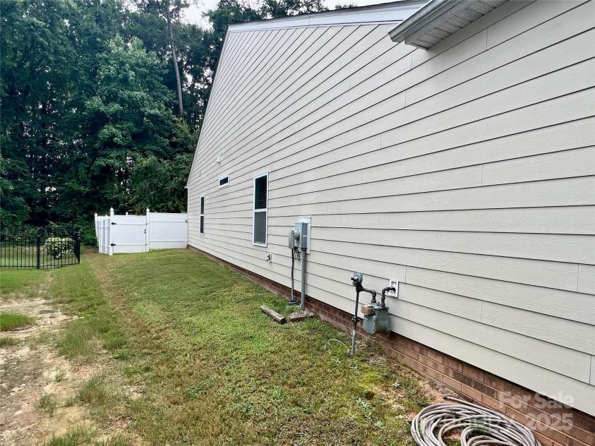 1726 Still River Way, Fort Mill, SC 29708.  MLS# CAR4223067, YatesRealty ID 7051. 