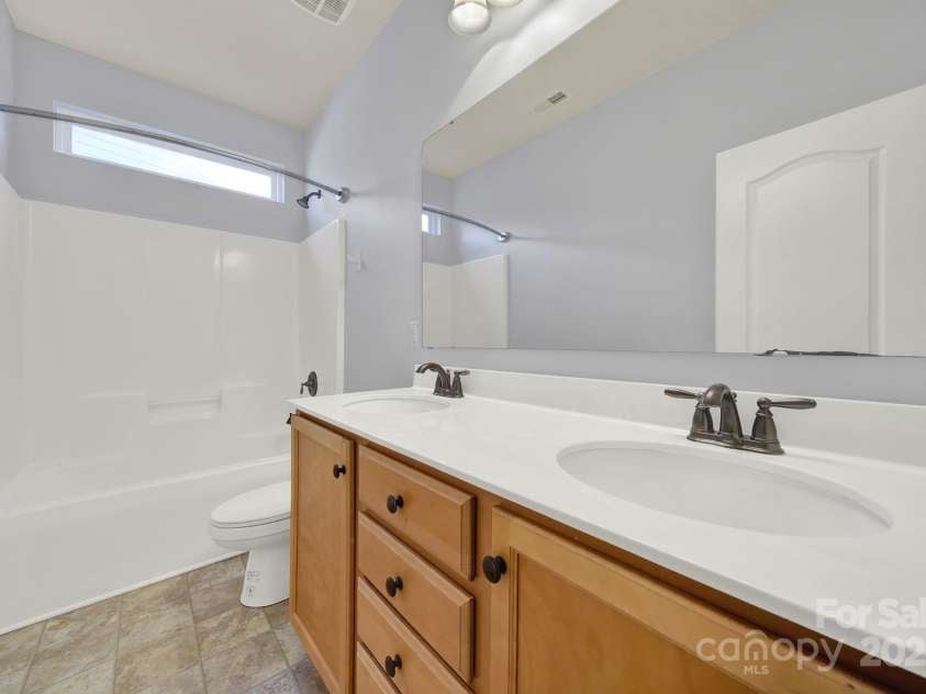 1726 Still River Way, Fort Mill, SC 29708.  MLS# CAR4323214, YatesRealty ID 7051. 