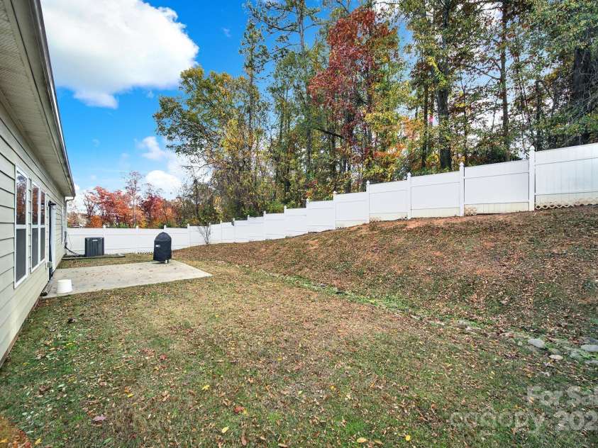 1726 Still River Way, Fort Mill, SC 29708.  MLS# CAR4323214, YatesRealty ID 7051. 