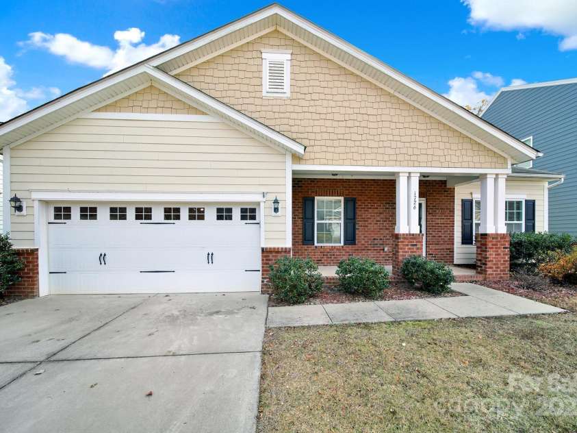 1726 Still River Way, Fort Mill, SC 29708.  MLS# CAR4323214, YatesRealty ID 7051. 