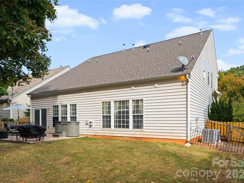 20127 Beard Street, Cornelius, NC 28031.  MLS# CAR4315027, YatesRealty ID 7051. 