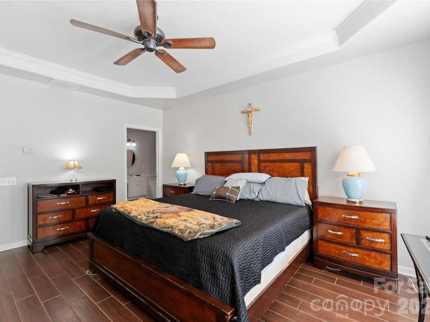 20127 Beard Street, Cornelius, NC 28031.  MLS# CAR4315027, YatesRealty ID 7051. MAIN LEVEL PRIMARY