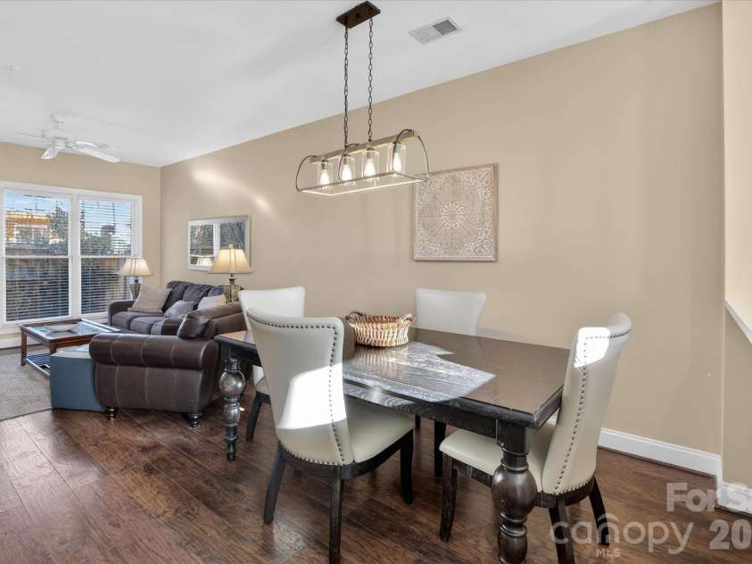 1049 Park West Drive, Charlotte, NC 28209.  MLS# CAR4335923, YatesRealty ID 7052. 