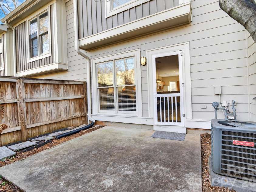 1049 Park West Drive, Charlotte, NC 28209.  MLS# CAR4335923, YatesRealty ID 7052. 