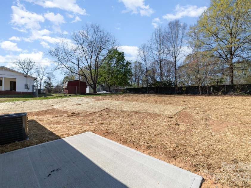 206 19th Street, Kannapolis, NC 28081.  MLS# CAR4240189, YatesRealty ID 7054. 