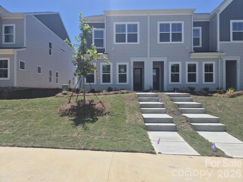 4618 Lakeview Road, Charlotte, NC 28216.  MLS# CAR4352407, YatesRealty ID 7056. Homesite 3 is an end-unit Cannalily floorplan