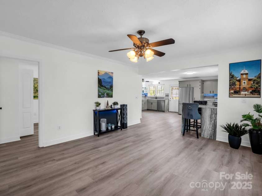 565 Nicholson Creek Road, Brevard, NC 28712.  MLS# CAR4247308, YatesRealty ID 7058. 