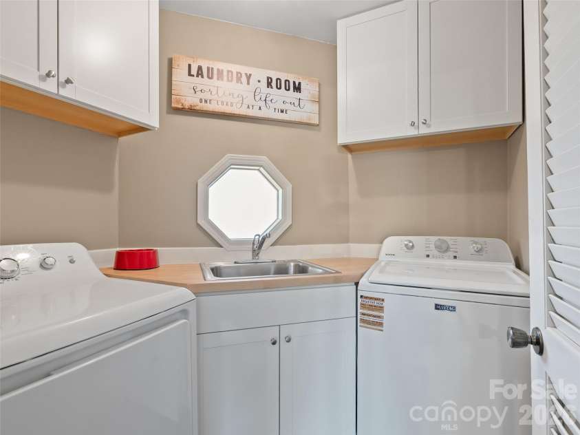 1672 Worley Cove Road, Canton, NC 28716.  MLS# CAR4342184, YatesRealty ID 7059. 