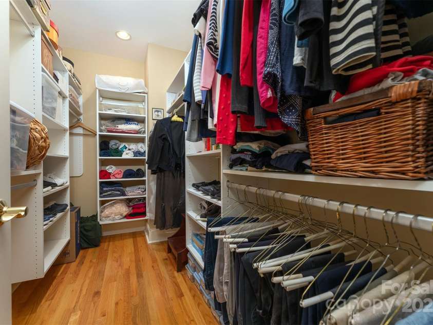 168 Chattooga Run, Hendersonville, NC 28739.  MLS# CAR4250934, YatesRealty ID 706. Large Walk-in -Closet