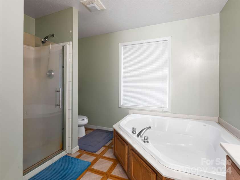 315 Garren Creek Road, Brevard, NC 28712.  MLS# CAR4106629, YatesRealty ID 706. 