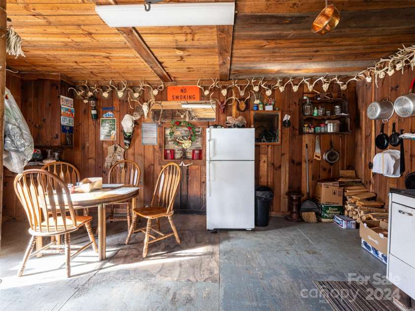 315 Garren Creek Road, Brevard, NC 28712.  MLS# CAR4106629, YatesRealty ID 706. 