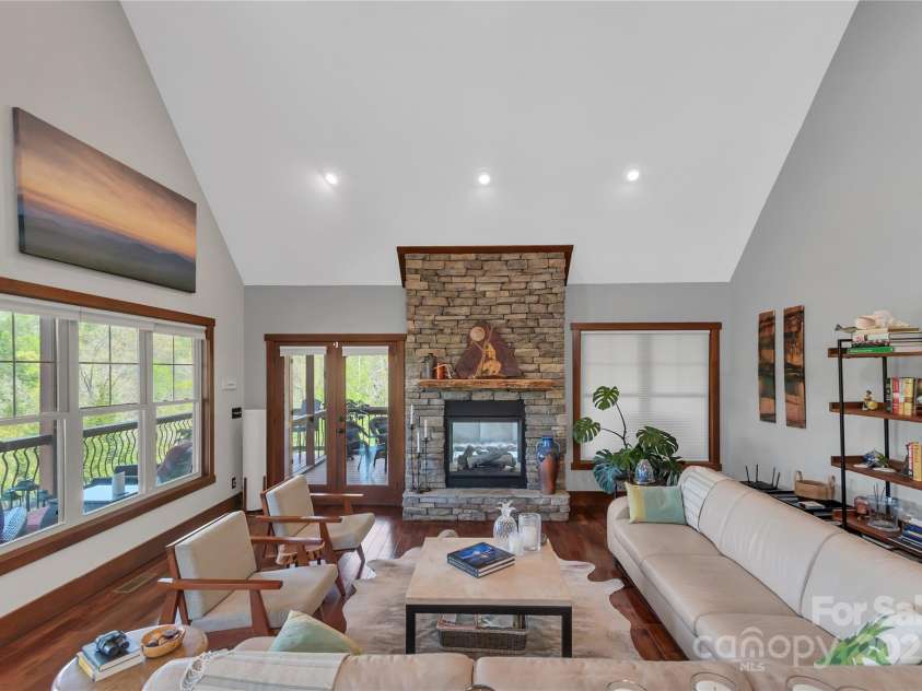 334 Willow Top Lane, Lake Lure, NC 28746.  MLS# CAR4247503, YatesRealty ID 7060. 