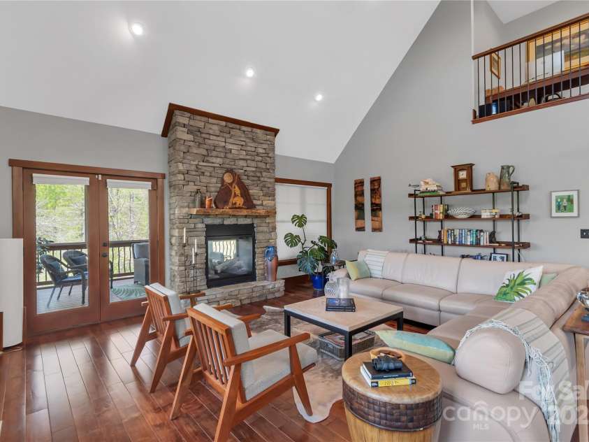 334 Willow Top Lane, Lake Lure, NC 28746.  MLS# CAR4247503, YatesRealty ID 7060. 