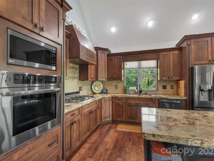 334 Willow Top Lane, Lake Lure, NC 28746.  MLS# CAR4247503, YatesRealty ID 7060. 