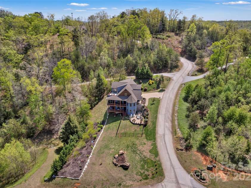 334 Willow Top Lane, Lake Lure, NC 28746.  MLS# CAR4247503, YatesRealty ID 7060. 