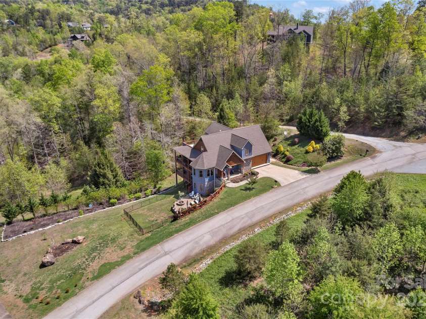334 Willow Top Lane, Lake Lure, NC 28746.  MLS# CAR4247503, YatesRealty ID 7060. 
