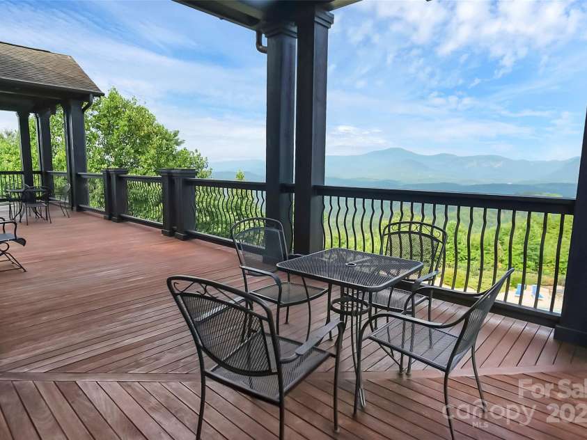 334 Willow Top Lane, Lake Lure, NC 28746.  MLS# CAR4247503, YatesRealty ID 7060. 