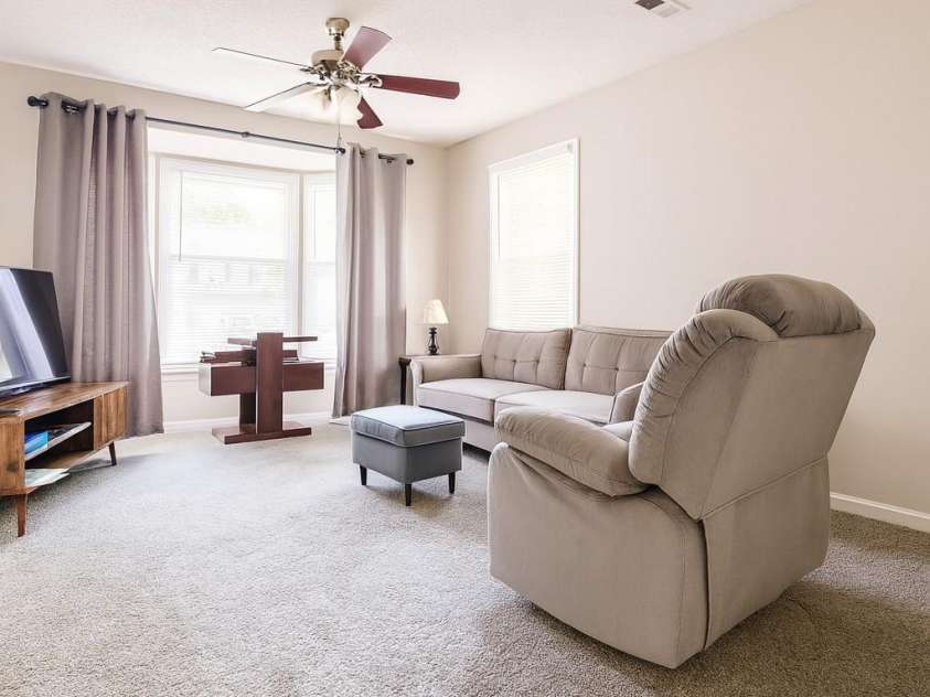 6234 Rosecroft Drive, Charlotte, NC 28215.  MLS# CAR4325502, YatesRealty ID 7061. 