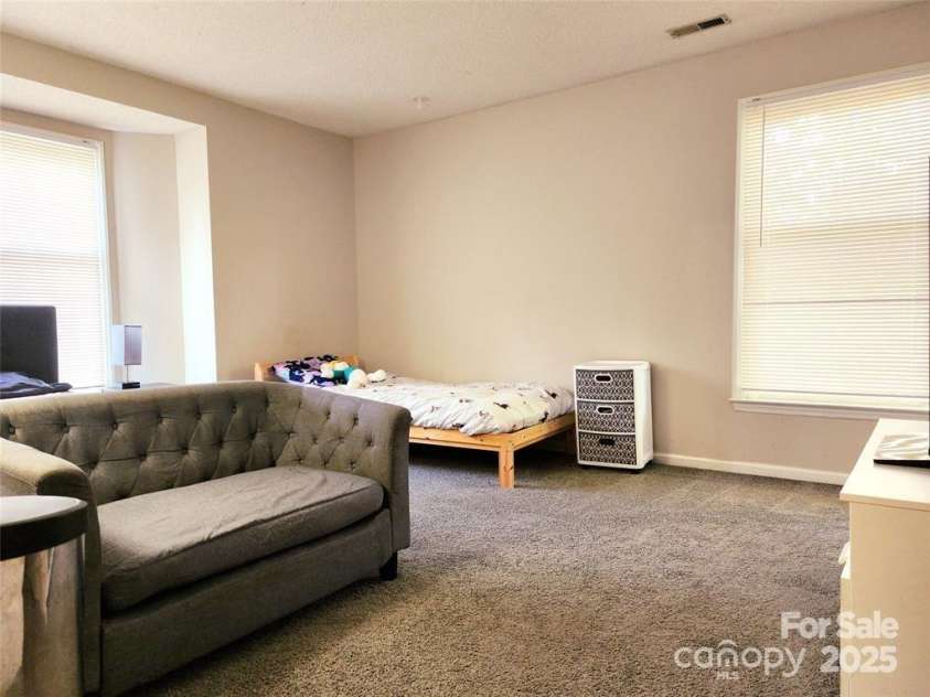 6234 Rosecroft Drive, Charlotte, NC 28215.  MLS# CAR4325502, YatesRealty ID 7061. 